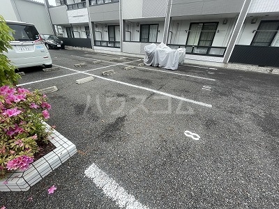 25/30 駐車場