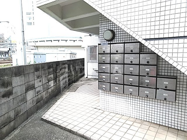 22/30 エントランス