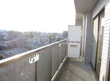 13/18 バルコニー