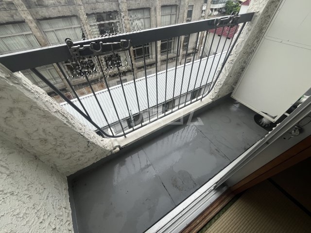 20/30 バルコニー