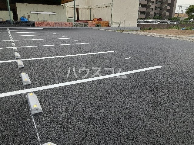 26/30 駐車場
