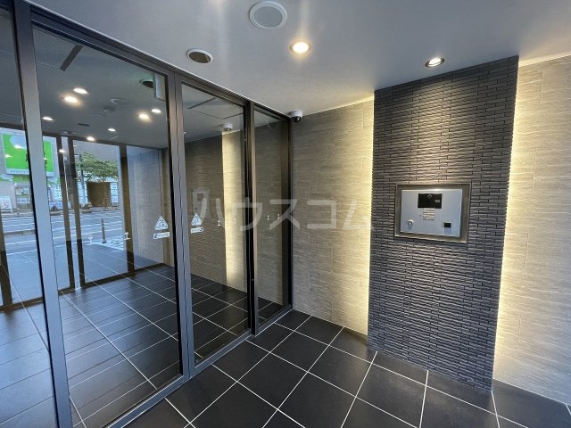 22/30 エントランス