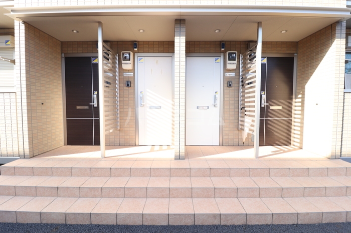 15/21 エントランス