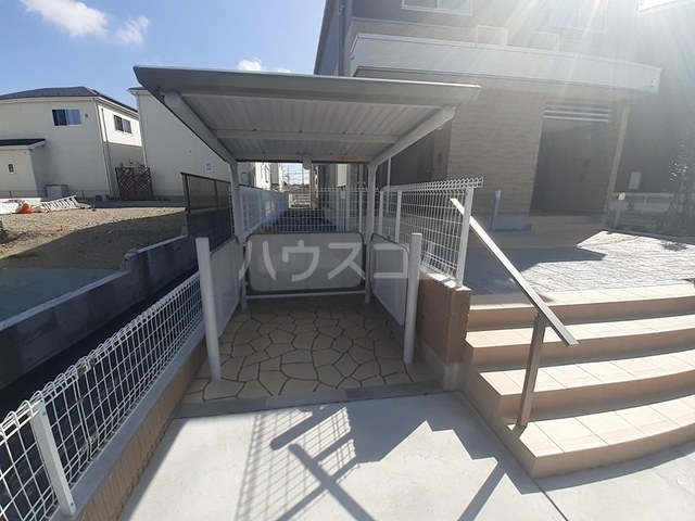 15/21 エントランス