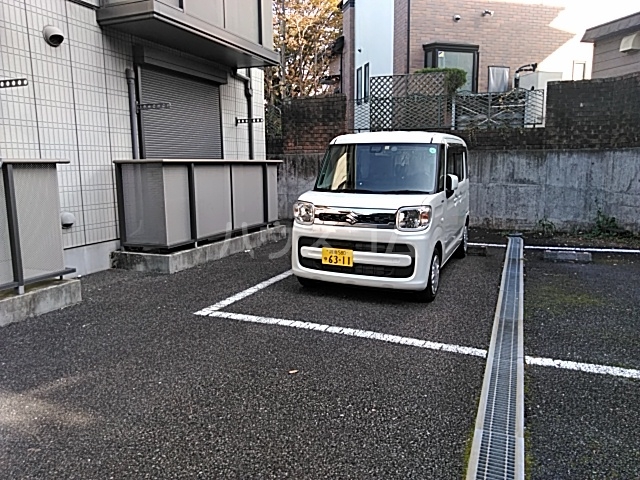 27/29 駐車場