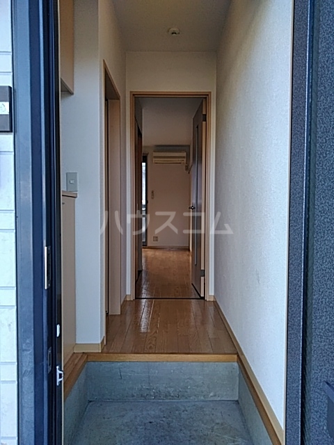 13/29 玄関