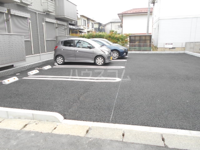 4/13 駐車場