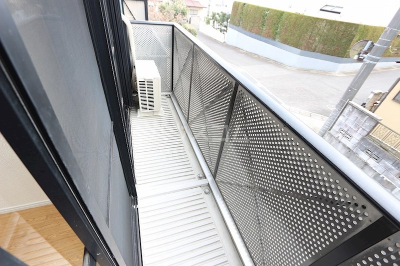 21/26 バルコニー