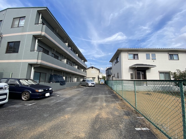 23/29 駐車場