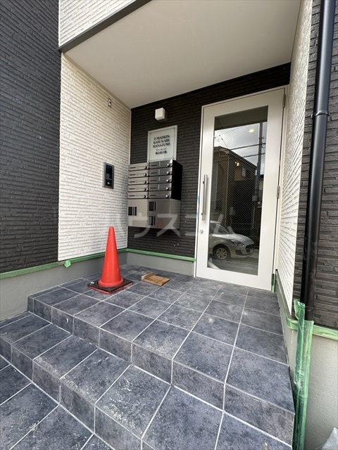 17/26 エントランス