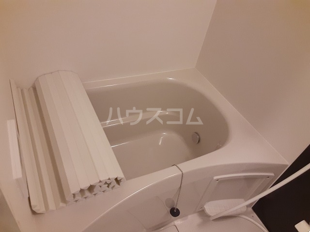 13/30 浴室