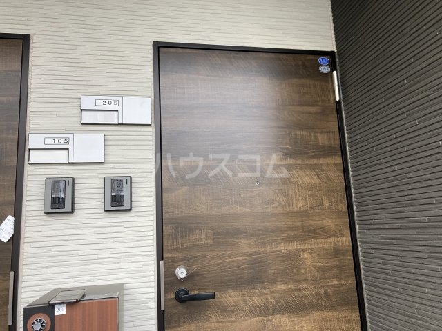 29/30 エントランス