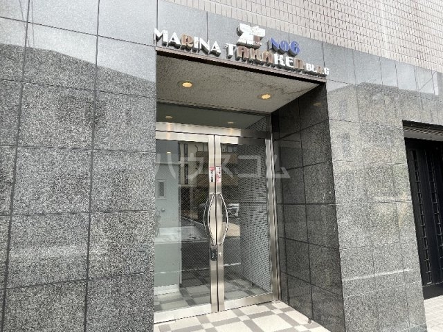 2/5 エントランス