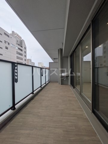 17/23 バルコニー