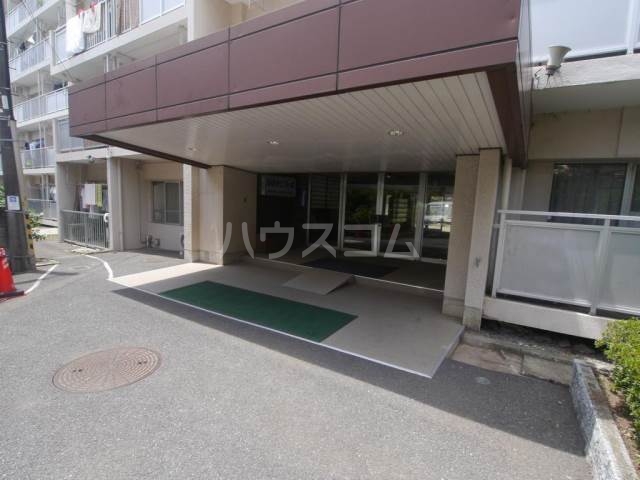 3/4 エントランス