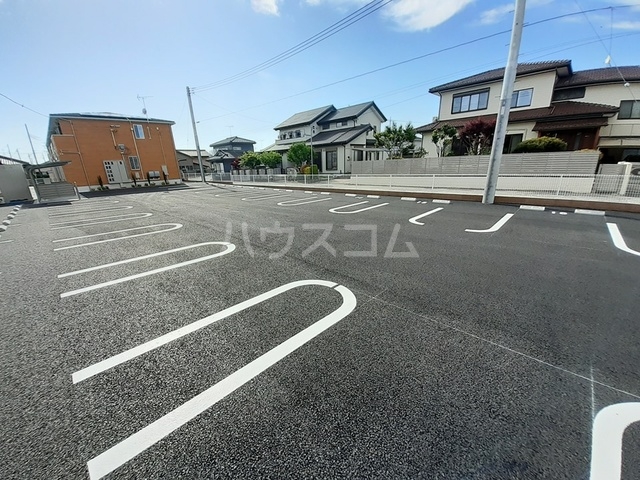 14/20 駐車場