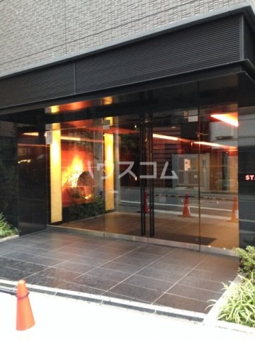 23/29 エントランス