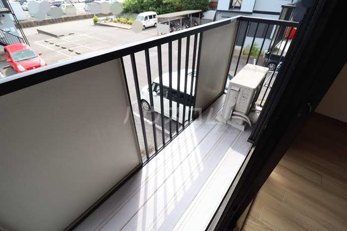 13/18 バルコニー