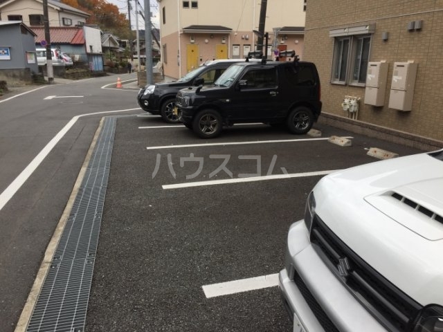 22/23 駐車場