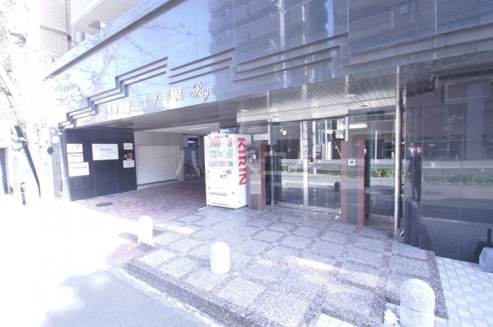 14/17 エントランス