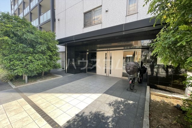 21/24 エントランス