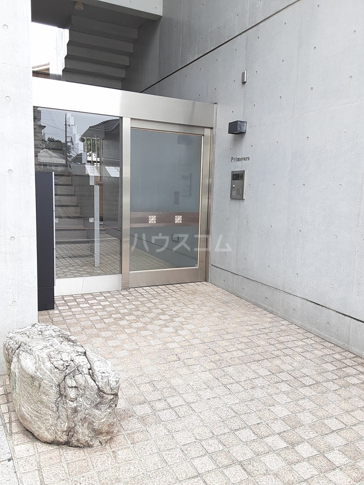 19/22 エントランス