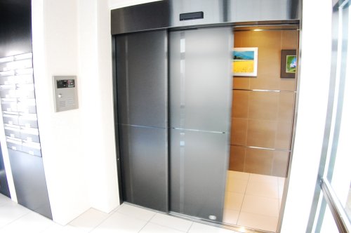 17/22 エントランス