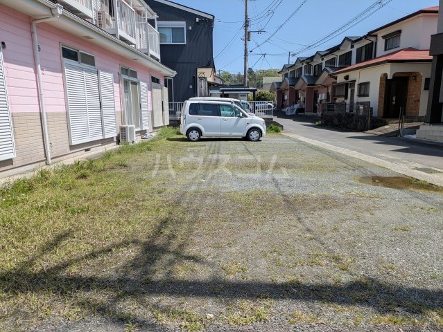 2/4 駐車場
