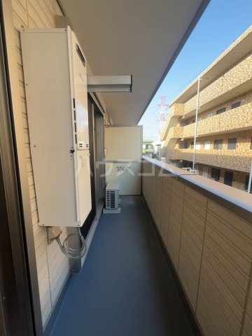 14/27 バルコニー