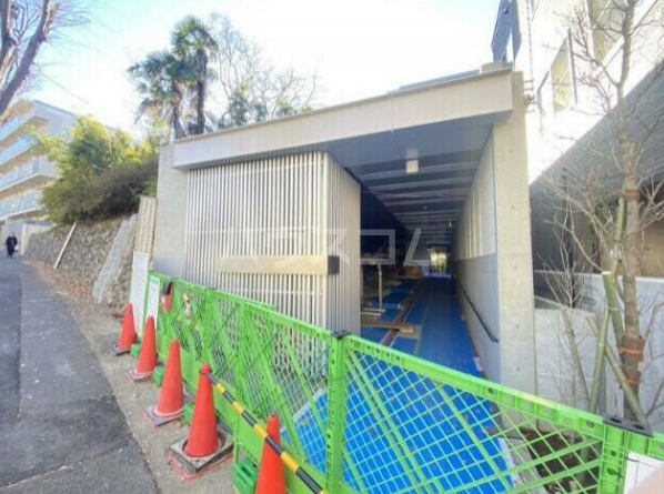 14/15 エントランス