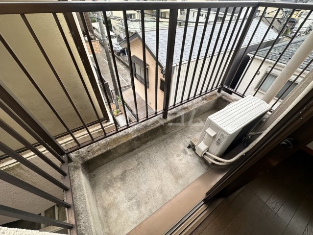 19/28 バルコニー