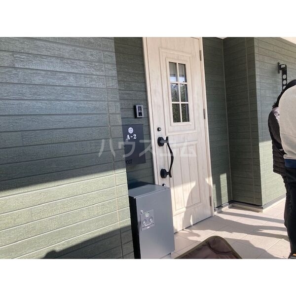 17/30 エントランス