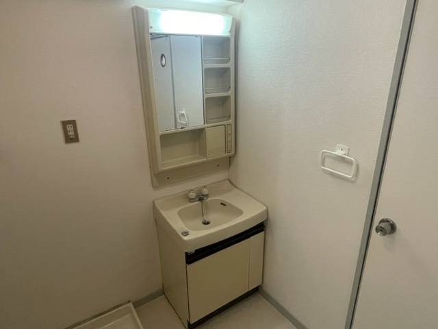 16/30 洗面
