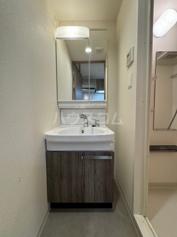 13/27 洗面