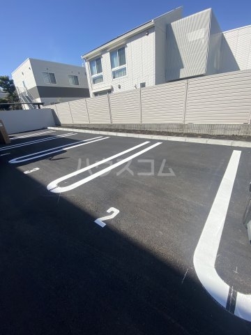 28/30 駐車場