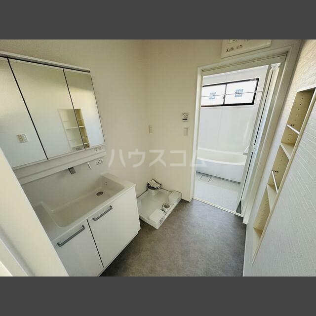 13/18 洗面