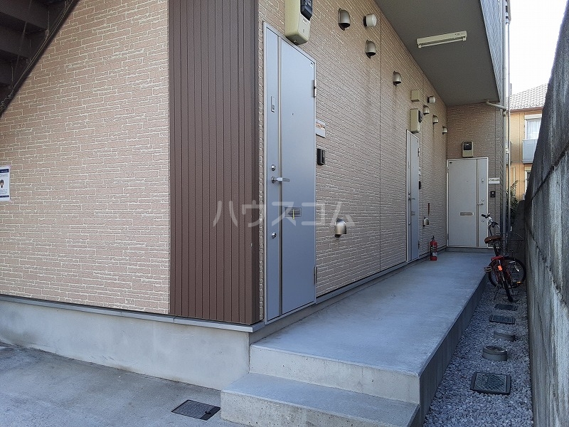 29/30 エントランス