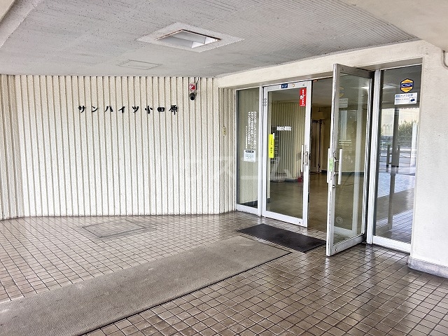 2/3 エントランス