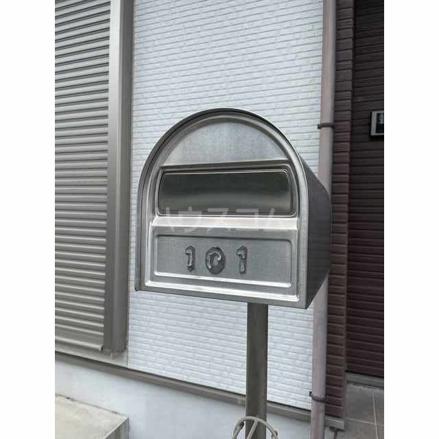 18/28 エントランス