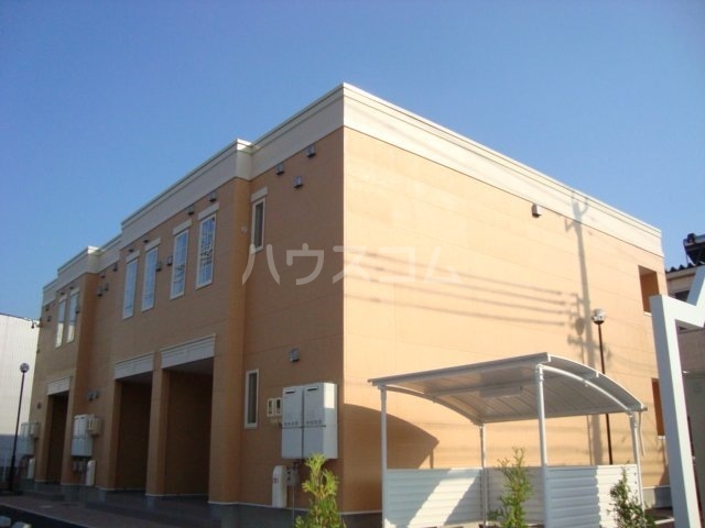 23/30 エントランス