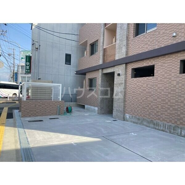 2/11 エントランス