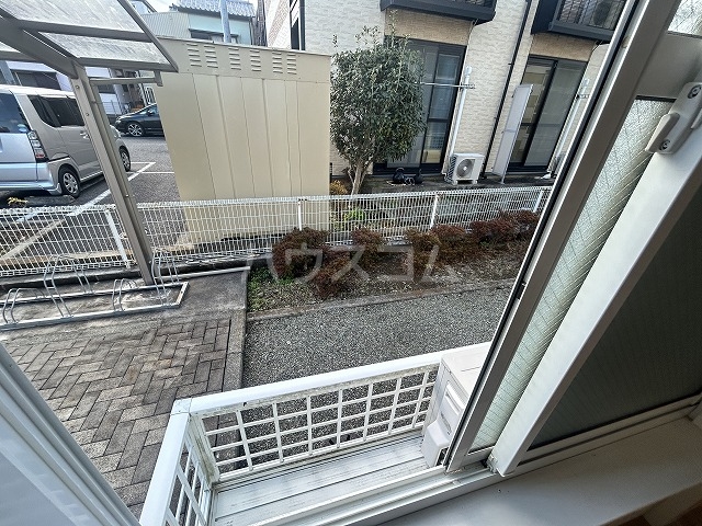 19/27 バルコニー