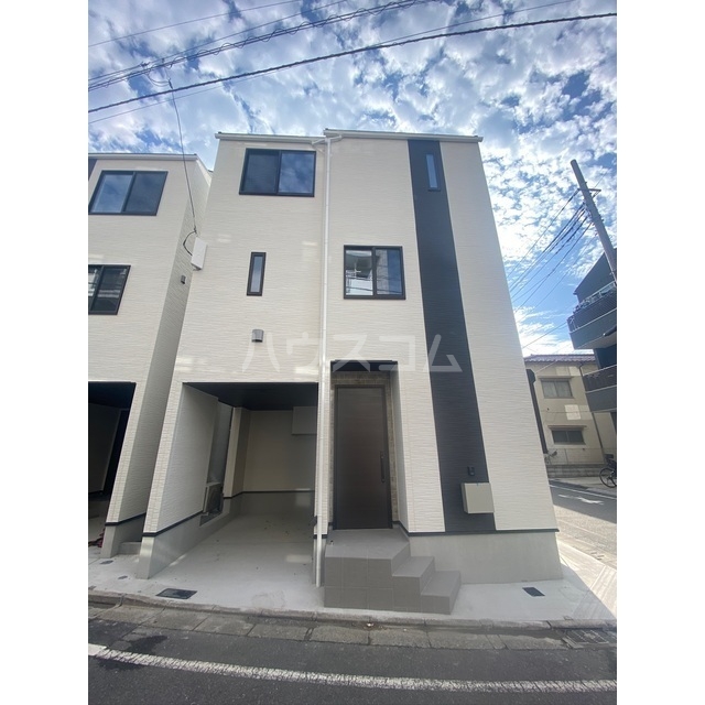 14/18 エントランス