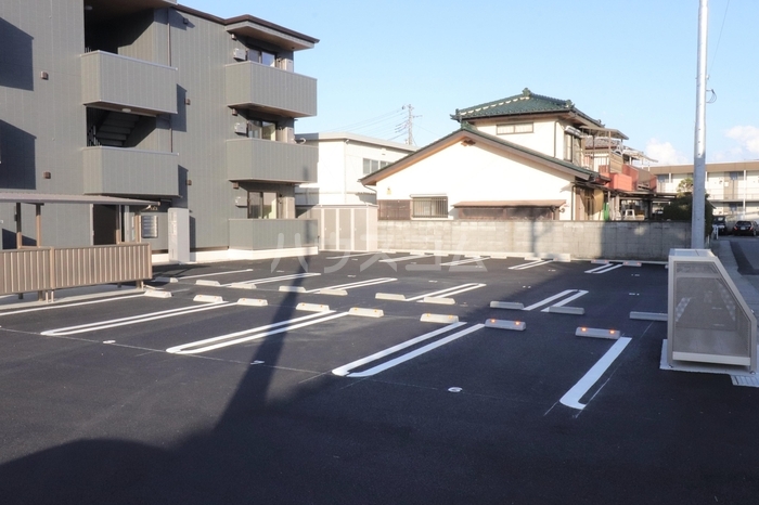 22/26 駐車場