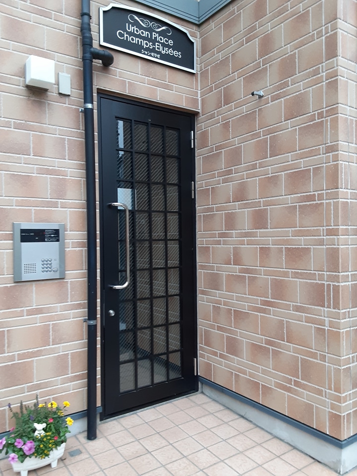 2/5 エントランス