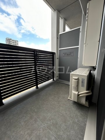 16/27 バルコニー