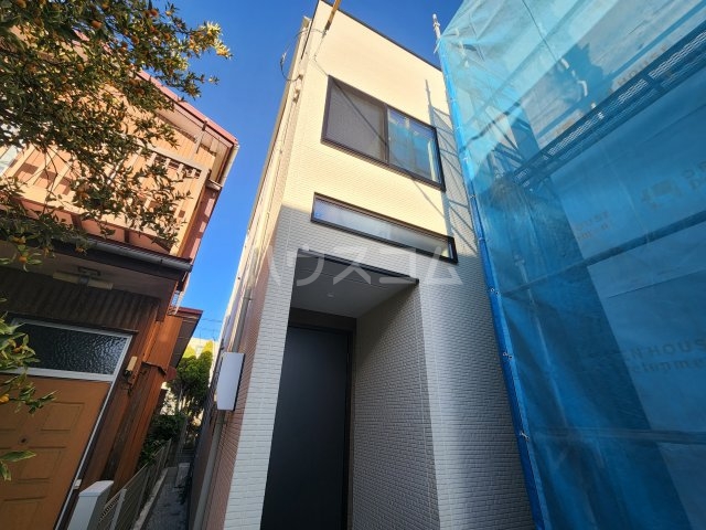 3/10 エントランス