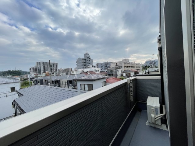 17/27 バルコニー