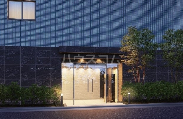 3/7 エントランス