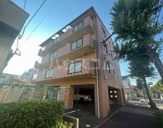 14/23 駐車場